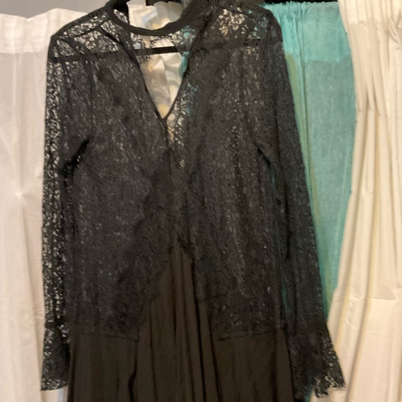 Free People Secret Origin Tell Tale Heart Black Lace Tunic - Picture 3 of 8
